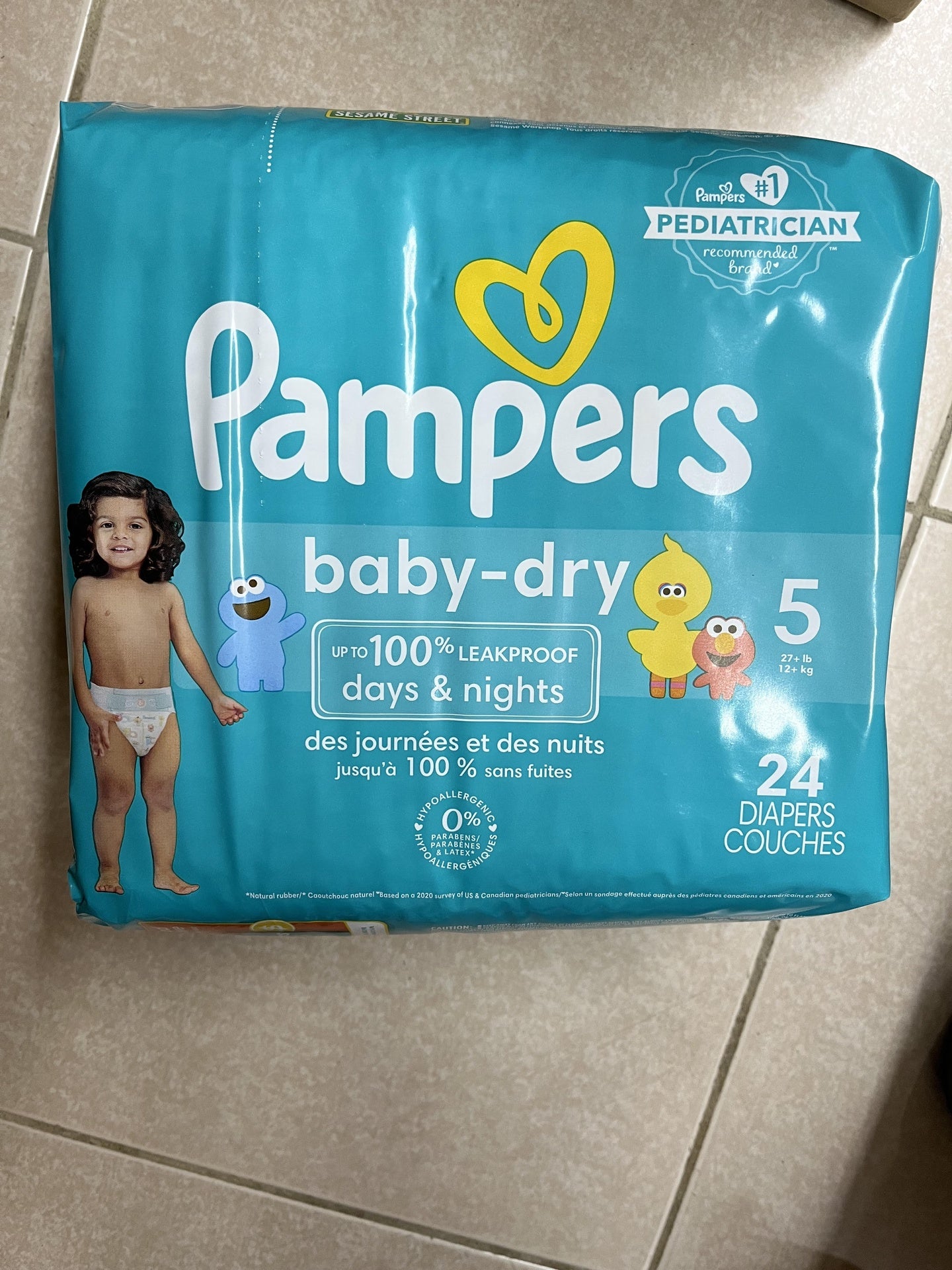 PAMPERS JUMBO SIZE#5 24DIAPERS COUCHES