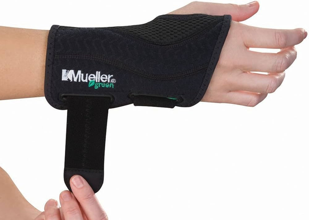 GREEN FITTED WRIST RIGHT ONE SIZE , SUPPORTS-BRACES